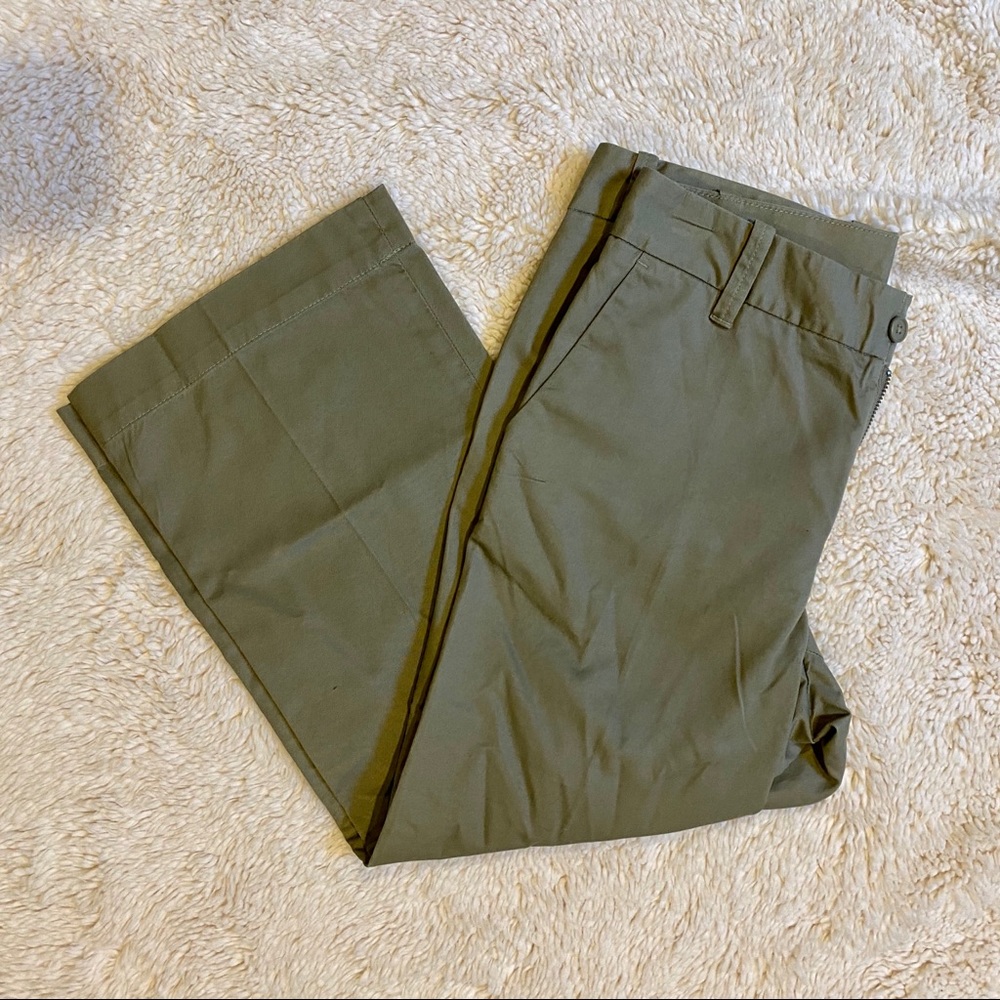 gap • green slim wide leg crop pants • size 0
